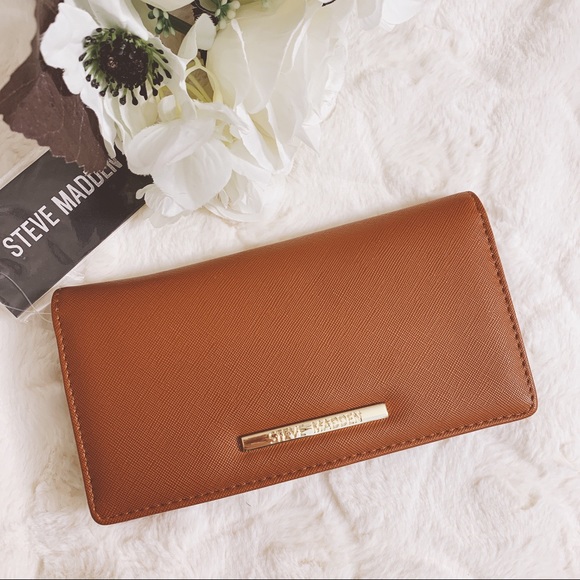 Steve Madden Handbags - Steve Madden Samm 2 in 1 wallet